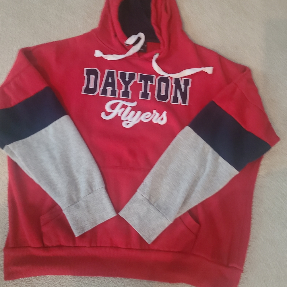 UD Dayton Flyers Womans Hoodie XL
